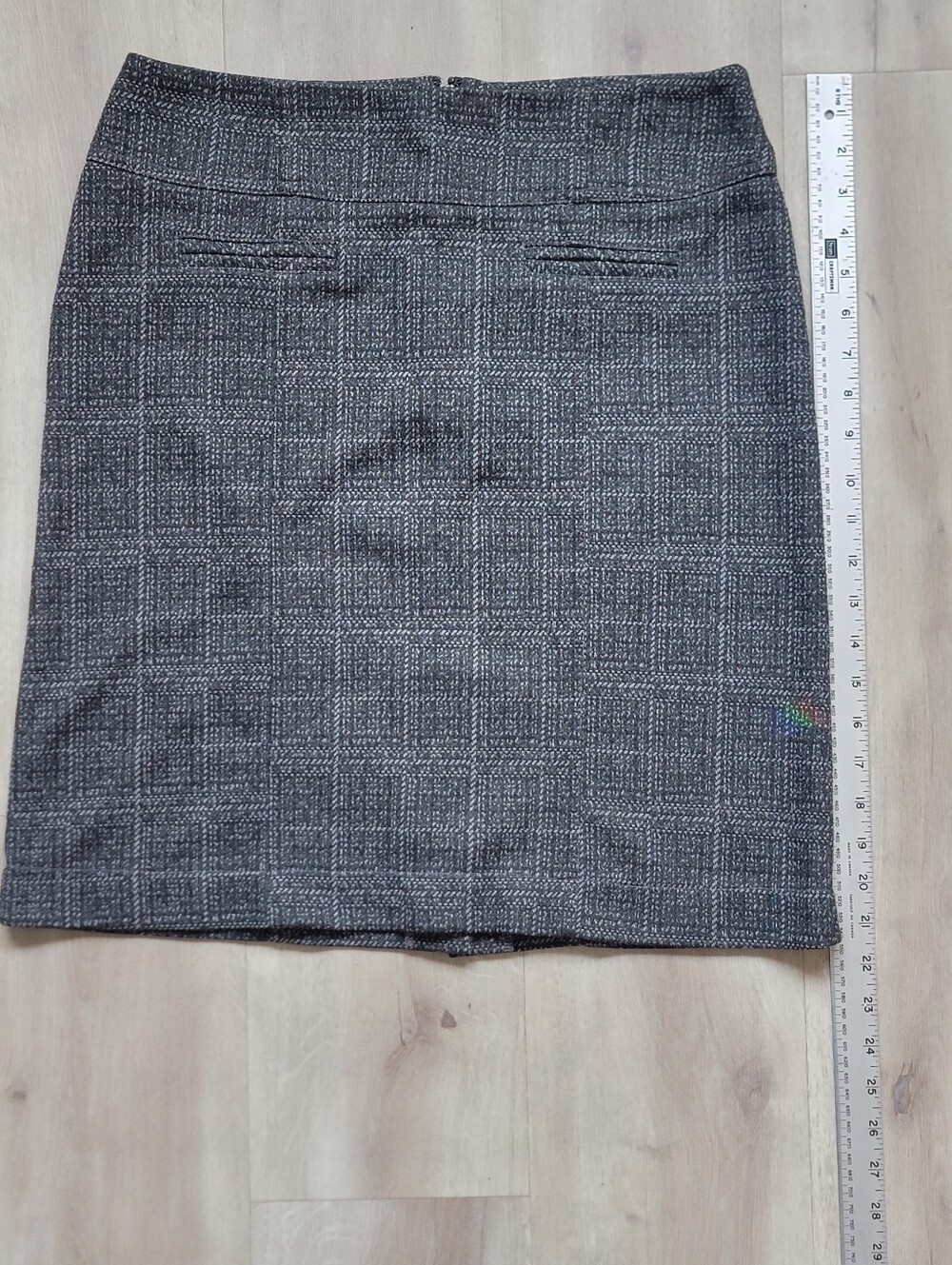 Reitmans Grey Plaid Pencil Skirt Size 6 Workwear
